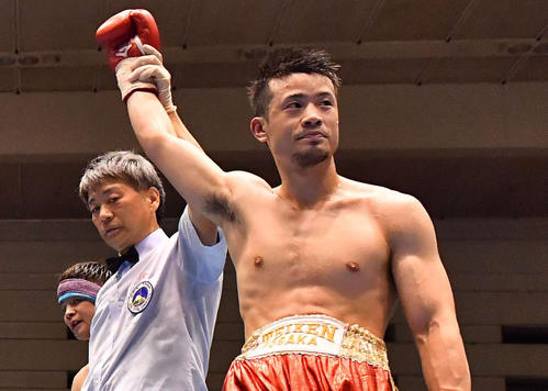 7月26日、判定で勝利した辰吉寿以輝（撮影・上田博志）
