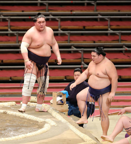 大翔鵬を寄り切りで破った照ノ富士（2020年3月7日撮影）