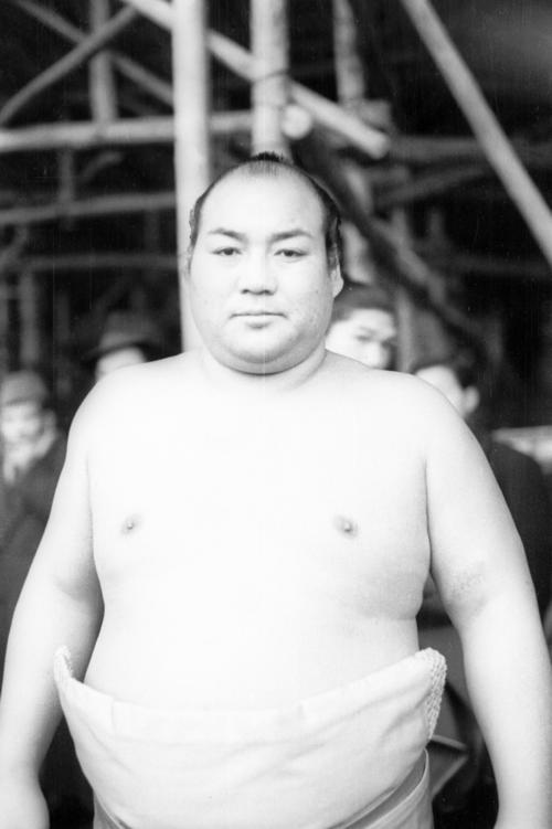 名寄岩（1951年1月16日撮影）