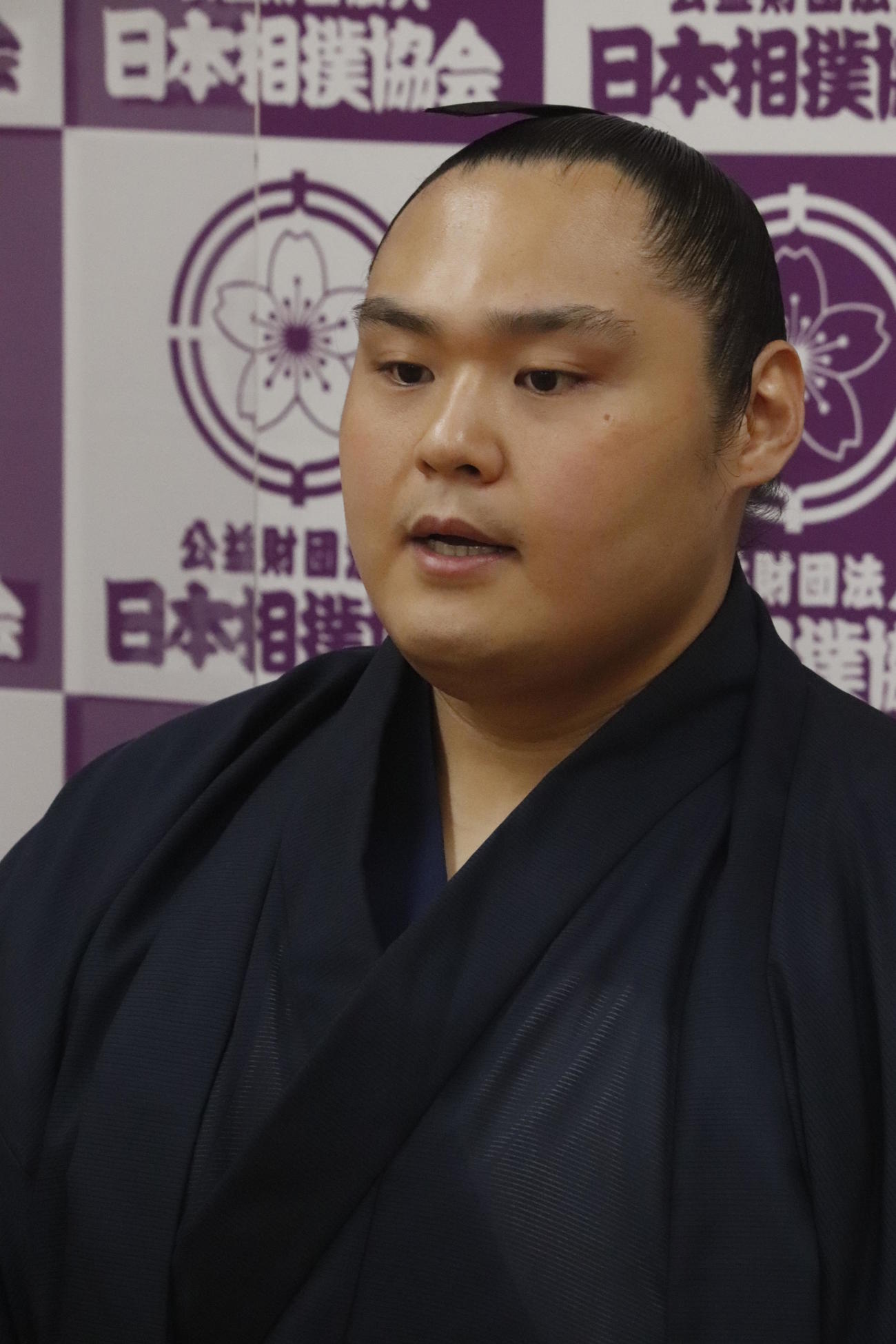 引退会見を行う舛ノ山（日本相撲協会提供）
