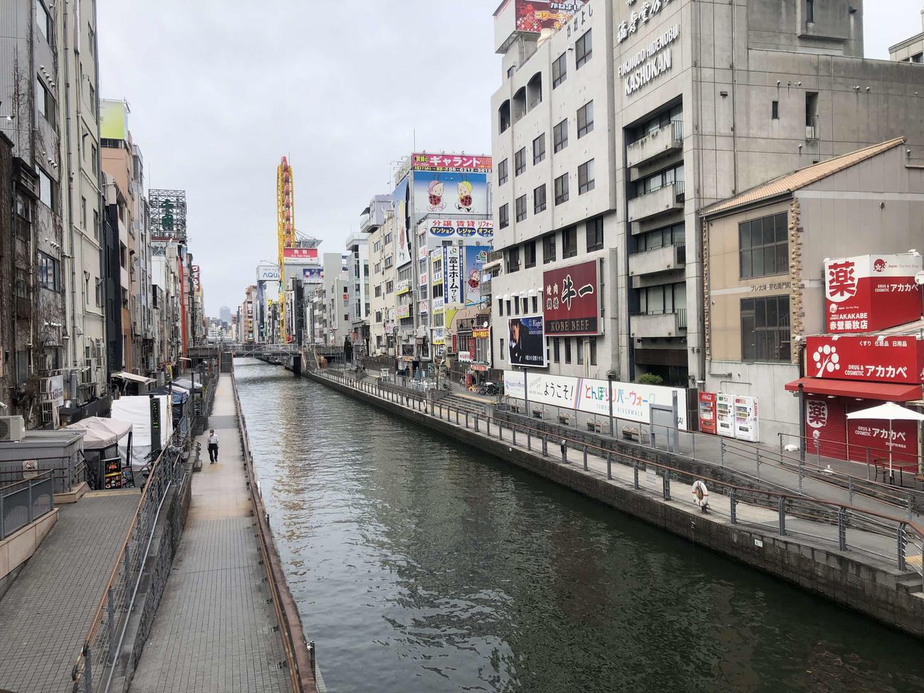 「道頓関」が置かれた道頓プラザ近くを流れる道頓堀川（撮影・平山連）