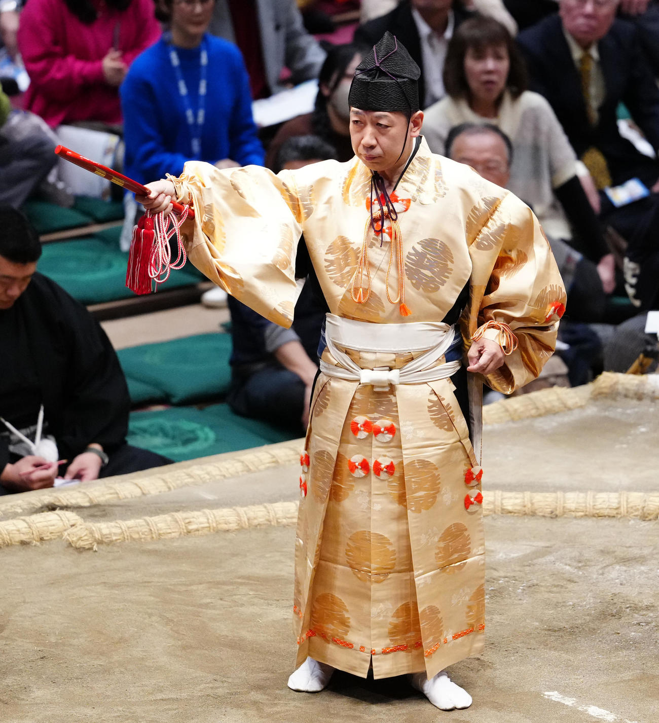 幕内格行司の木村光之助（撮影・鈴木みどり）