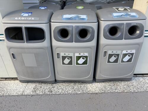 5月の夏場所まで使用されていたゴミ箱