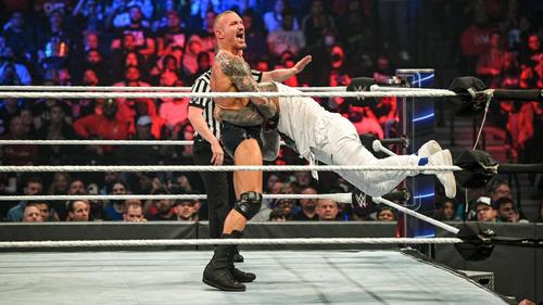 エレベイテッドDDTも「毒蛇」ランディ・オートンの必殺技（C）2022 WWE, Inc. All Rights Reserved.