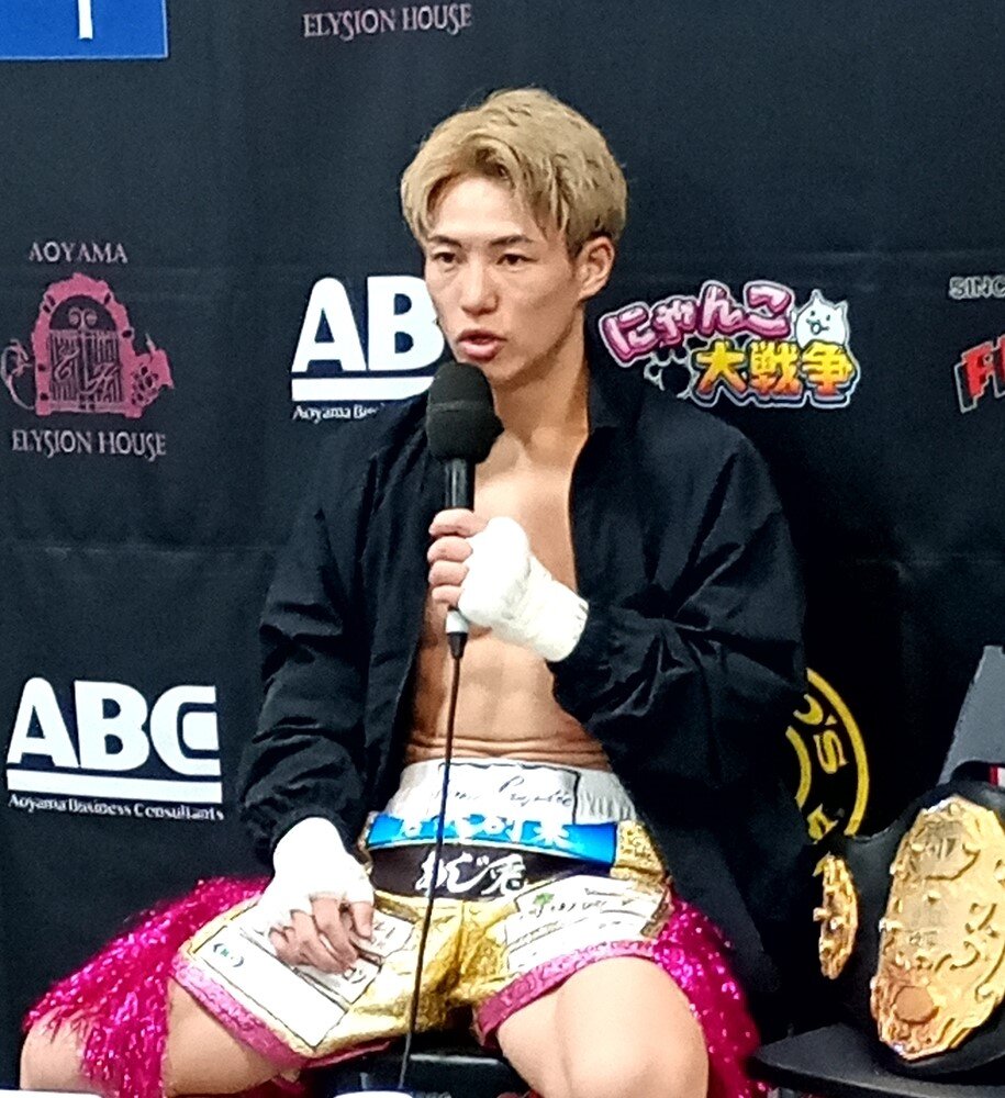 暫定王座を獲得した横山朋哉は正規王者のレミー・パラへ宣戦布告した
