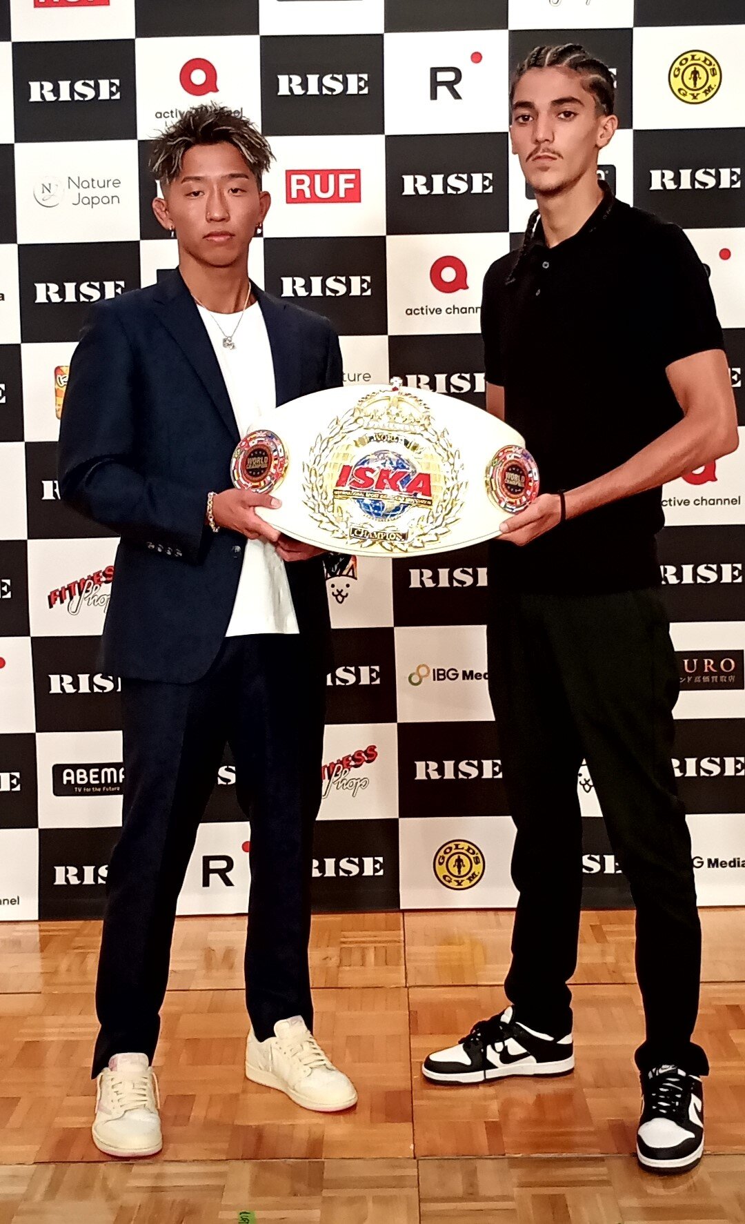 「RISE200」メインイベントで対戦する花岡竜（左）とジラリー・キャルービー