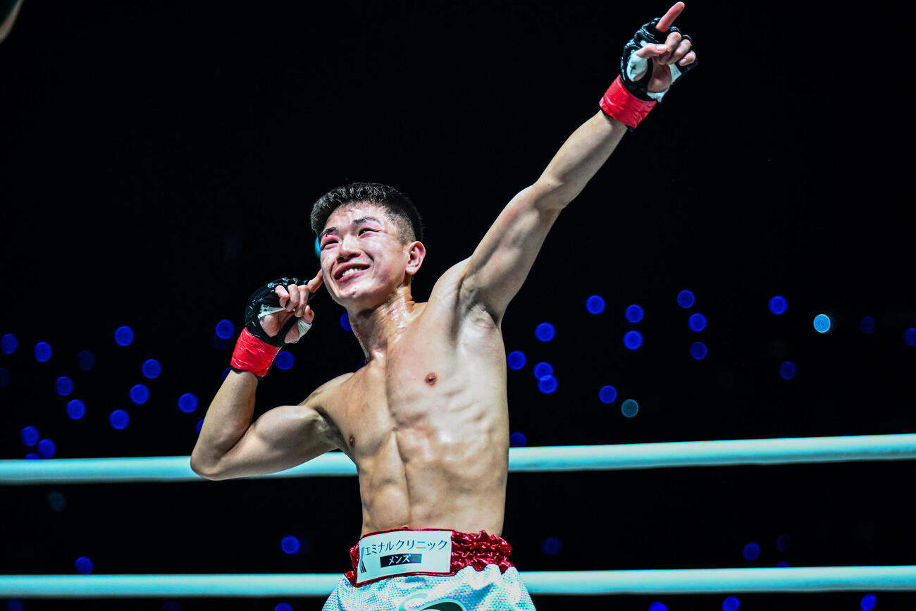 450万円をゲットしてご機嫌の奥脇竜哉（C）ONE Championship