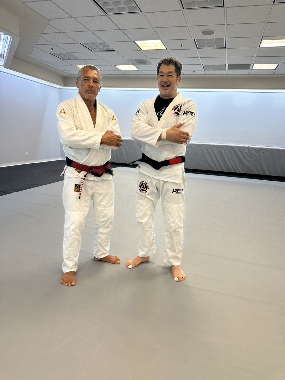 ヒクソン・グレイシー（左）と高田延彦氏