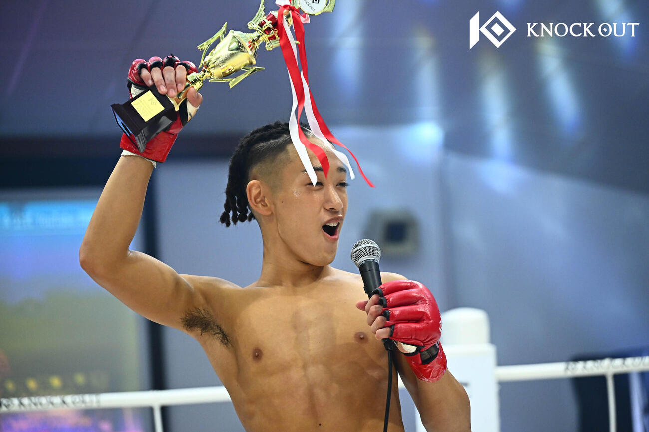 1回KO勝利した渡部蕾（C）KNOCK OUT