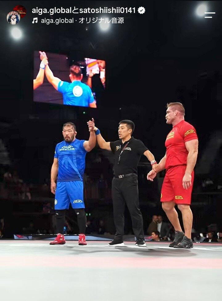 トルコ・イスタンブールで元UFCファイターのトッド・ダフィー（右端）を下し、手術からの復帰後初勝利を挙げた石井慧（左端）（AIGAグローバル公式インスタグラムから）