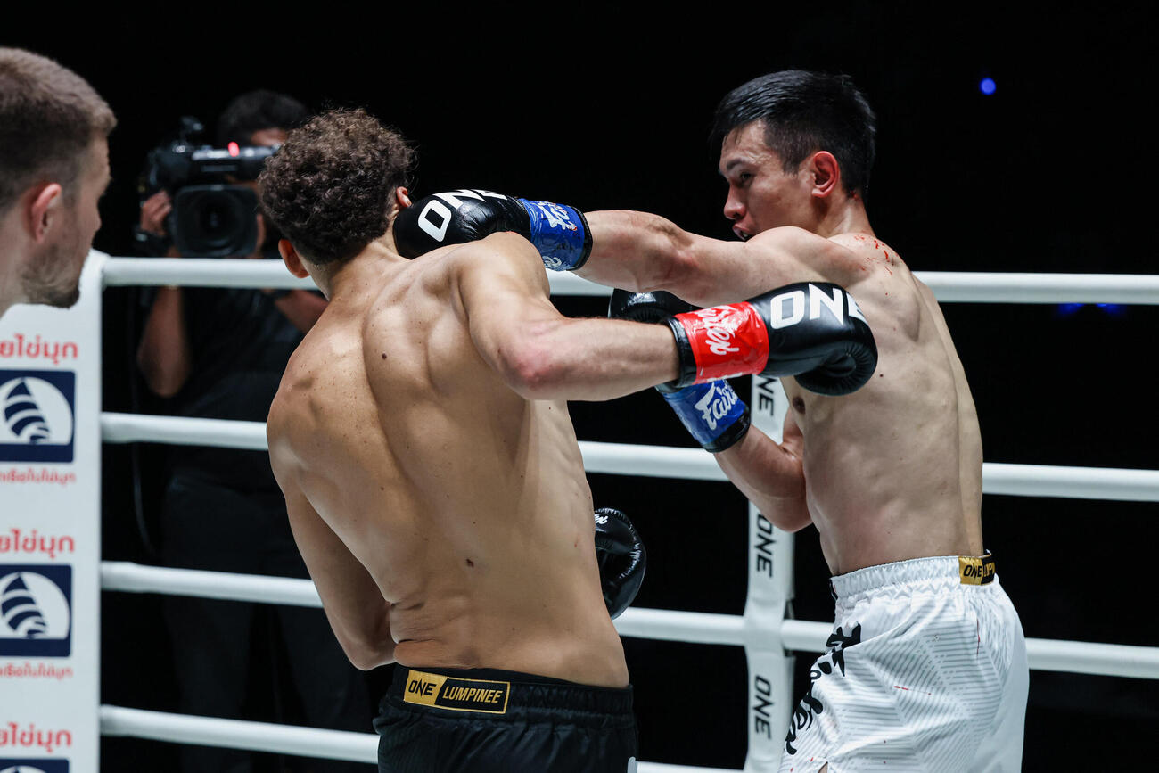 強烈な左ストレートをたたき込む森田奈男樹（C）ONE Championship