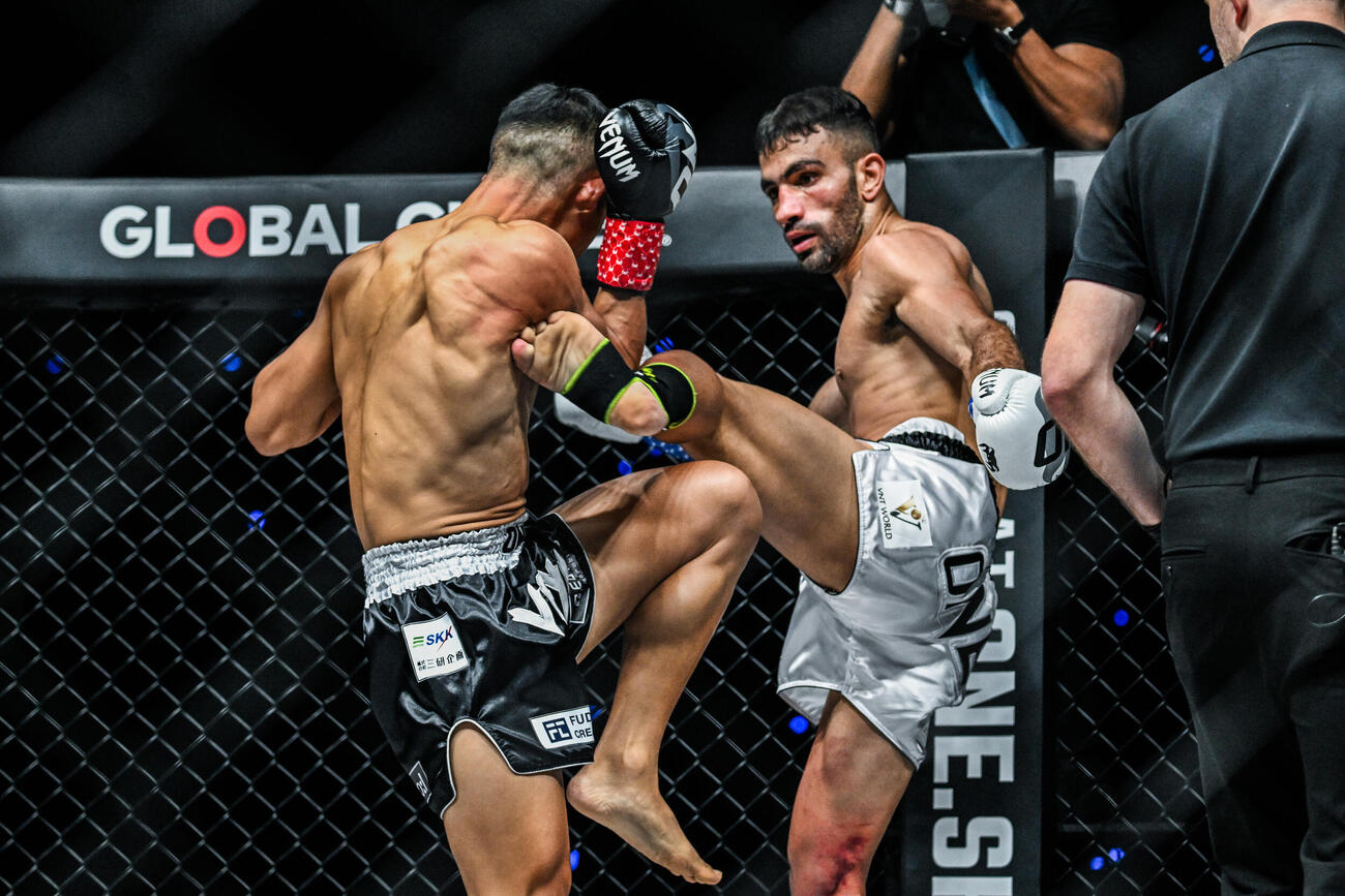 激闘を繰り広げた野杁正明（左）とシアサラニ（C）ONE Championship