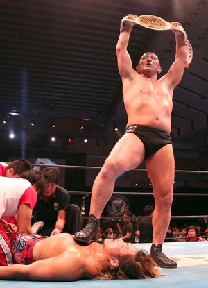 鈴木みのるインターコンチ初戴冠「何かが起こる」 - プロレス : 日刊
