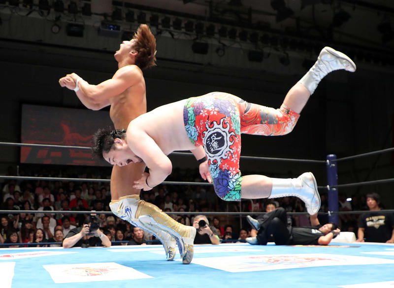 矢野通フェアプレー宣言どこに…背後タックル初白星 - プロレス : 日刊