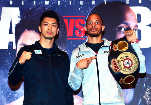 12日の世界戦を前に会見を行った王者ロブ・ブラント（右）と村田（撮影・清水貴仁）