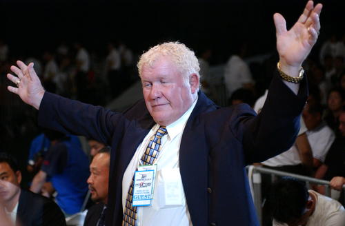 ノア東京ドーム大会　観戦に訪れたハーリー・レイス氏（2004年07月10日撮影）
