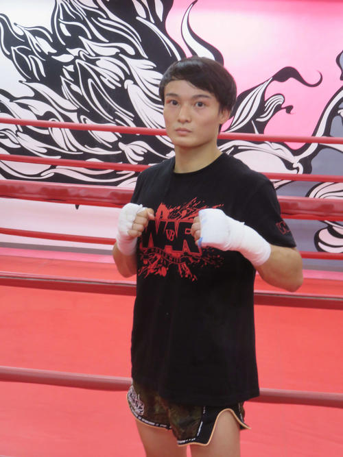16日の那須川天心戦へ向け公開練習を行った志朗