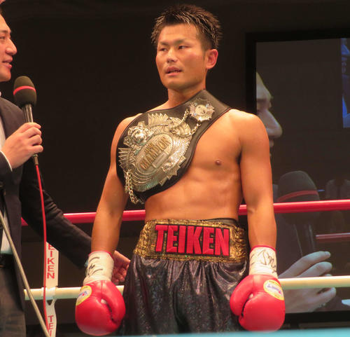 2回TKO勝ちで初防衛に成功した日本ウエルター級王者永野