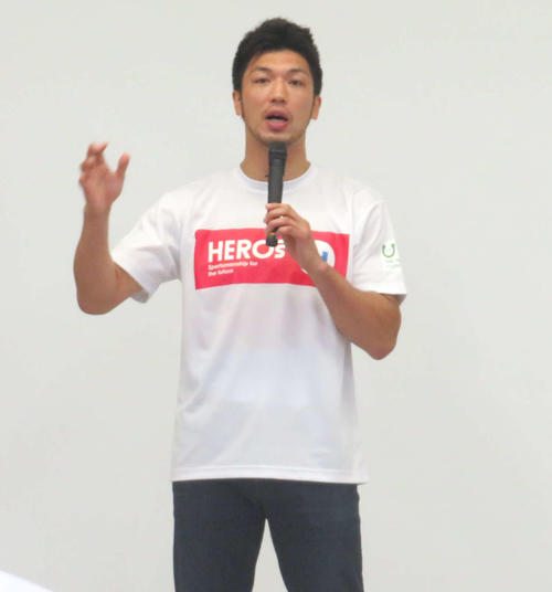 少年院生の質問に応じるWBA世界ミドル級王者村田諒太