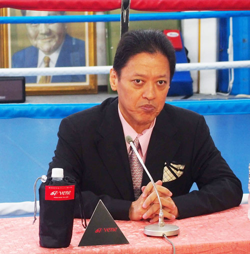 協栄ジムの金平会長