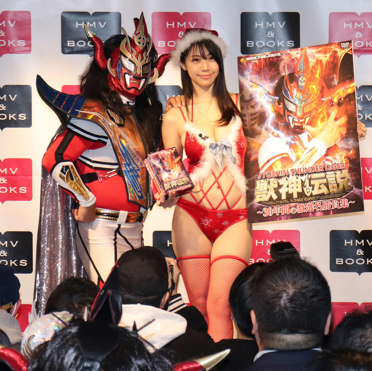 マスクマン冥利 ライガーが鈴木ふみ奈の胸元ガン見 プロレス 日刊スポーツ