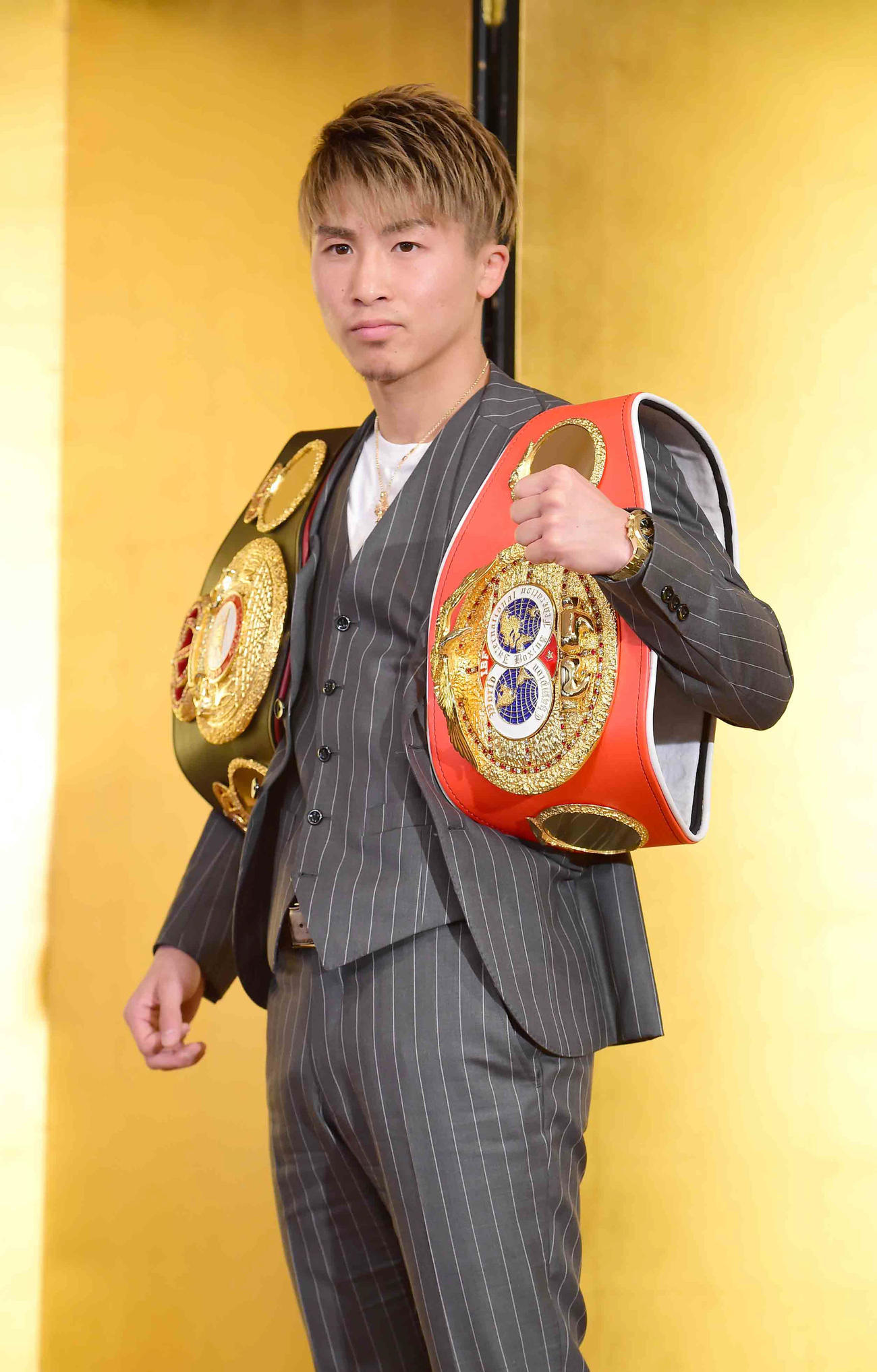 WBAスーパー・IBF・WBO世界バンタム級王座統一戦の発表会見に臨んだ井上尚（撮影・小沢裕）