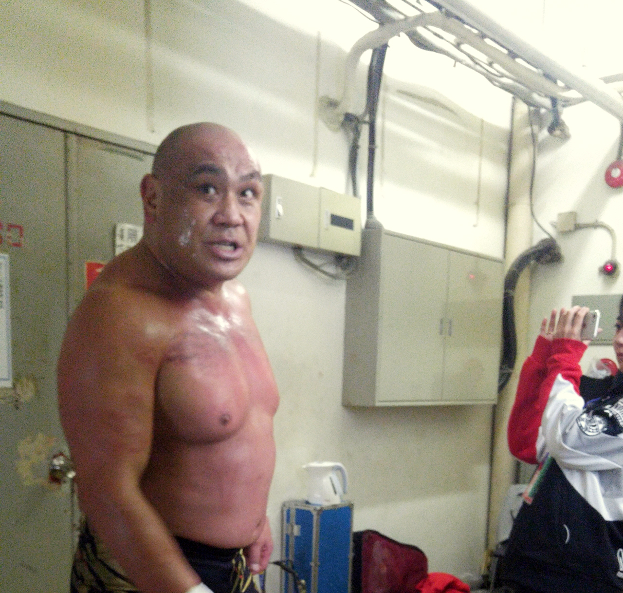 試合後に荒ぶる藤田和之（撮影・高場泉穂）