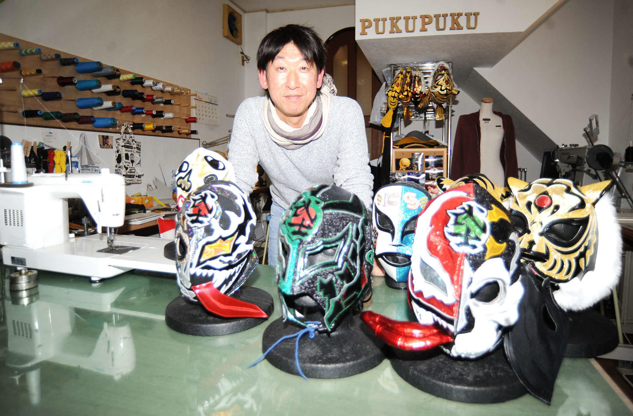 プロレスマスク職人の神谷淳氏