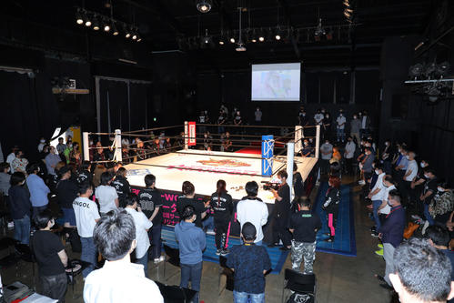 故木村花さんに向けて会場に鳴り渡る10カウントゴング