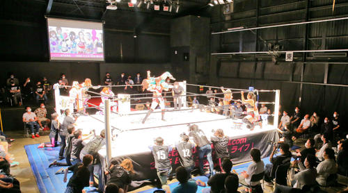 観戦者の間隔を開けて行われた『STARDOM　is　again．～FC「My　STARDOM」会員限定～』