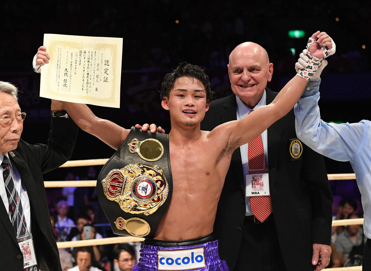 19年10月、WBAスーパー世界ライトフライ級王座2度目の防衛を果たした