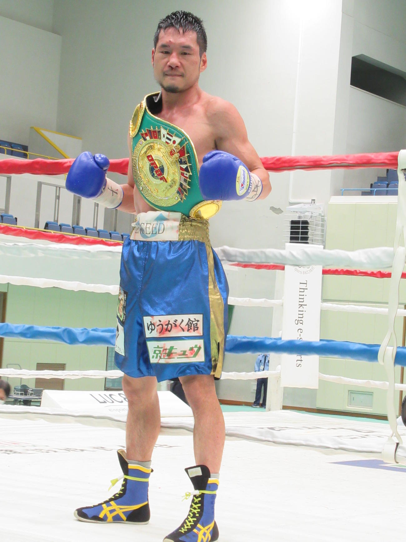 40歳4カ月で東洋太平洋ライトフライ級王座を獲得した堀川（撮影・実藤健一）