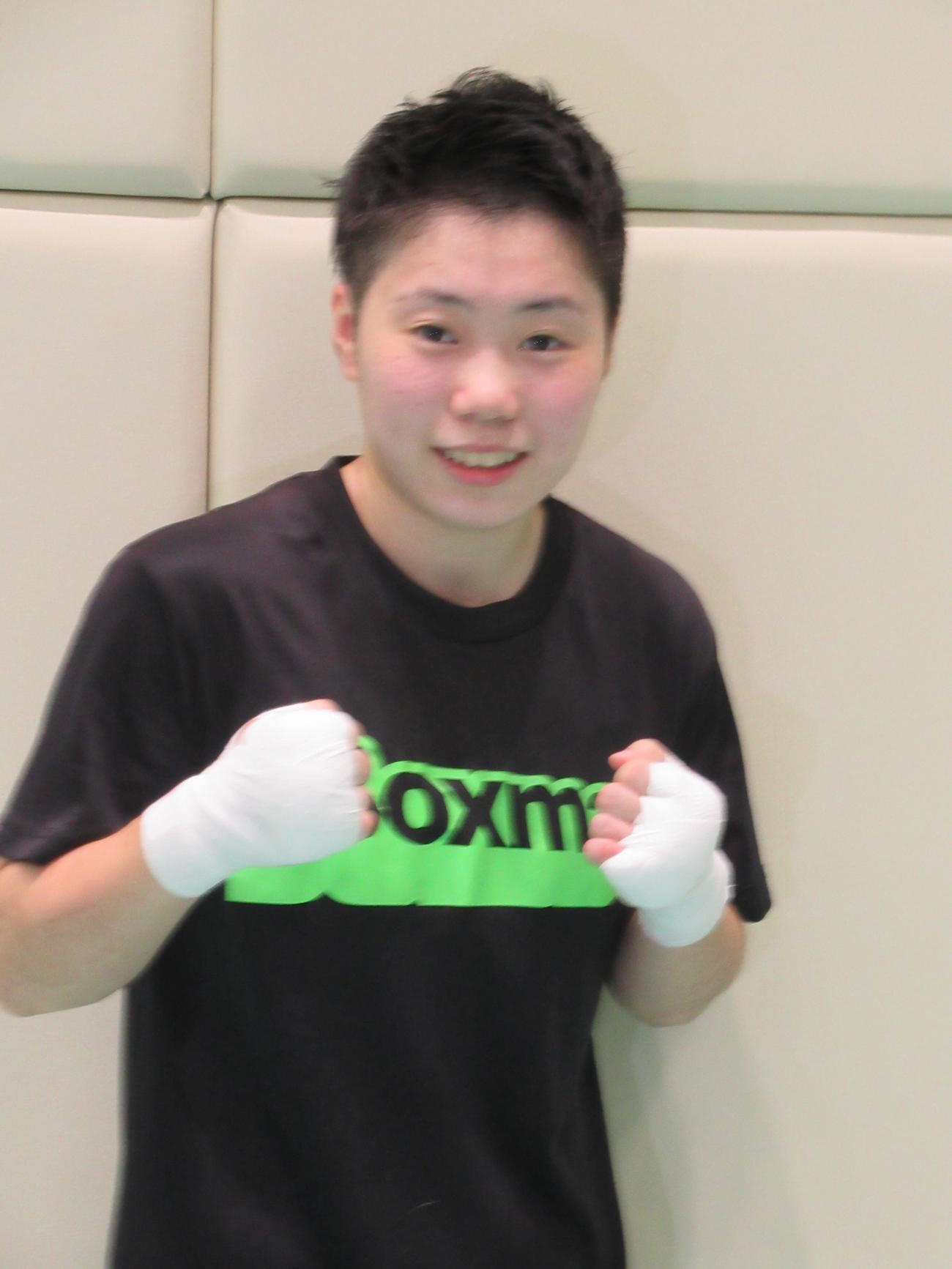プロテストに合格した元世界王者山中の妹、菫（撮影・実藤健一）