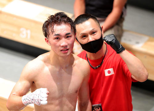 松本圭佑ｔｋｏプロ１勝 心臓止まるかと 父もホッ ボクシング 日刊スポーツ