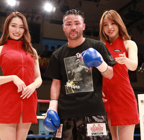 【特価】EVERLAST ボクシンググローブ サイン入り　比嘉大吾選手 比嘉大吾選手KO勝利おめでとうとございます！来年も比嘉大吾選手の活躍