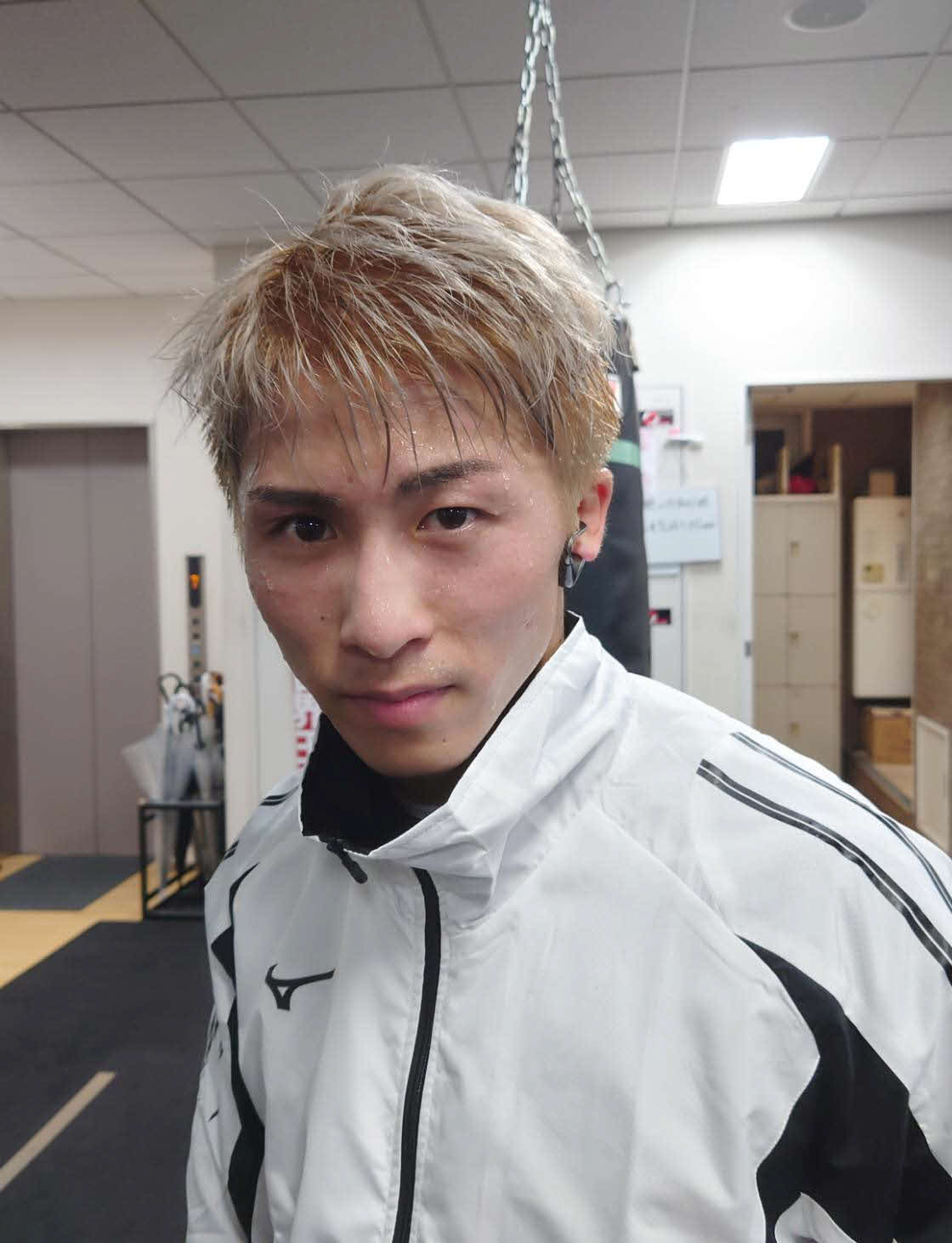 国内での調整を打ち上げた井上（大橋ジム提供）