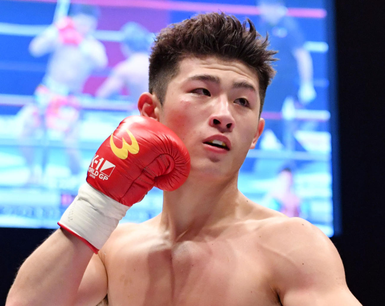 MMAデビュー戦の平本蓮「弱い」萩原京平を一蹴 - 格闘技 : 日刊スポーツ