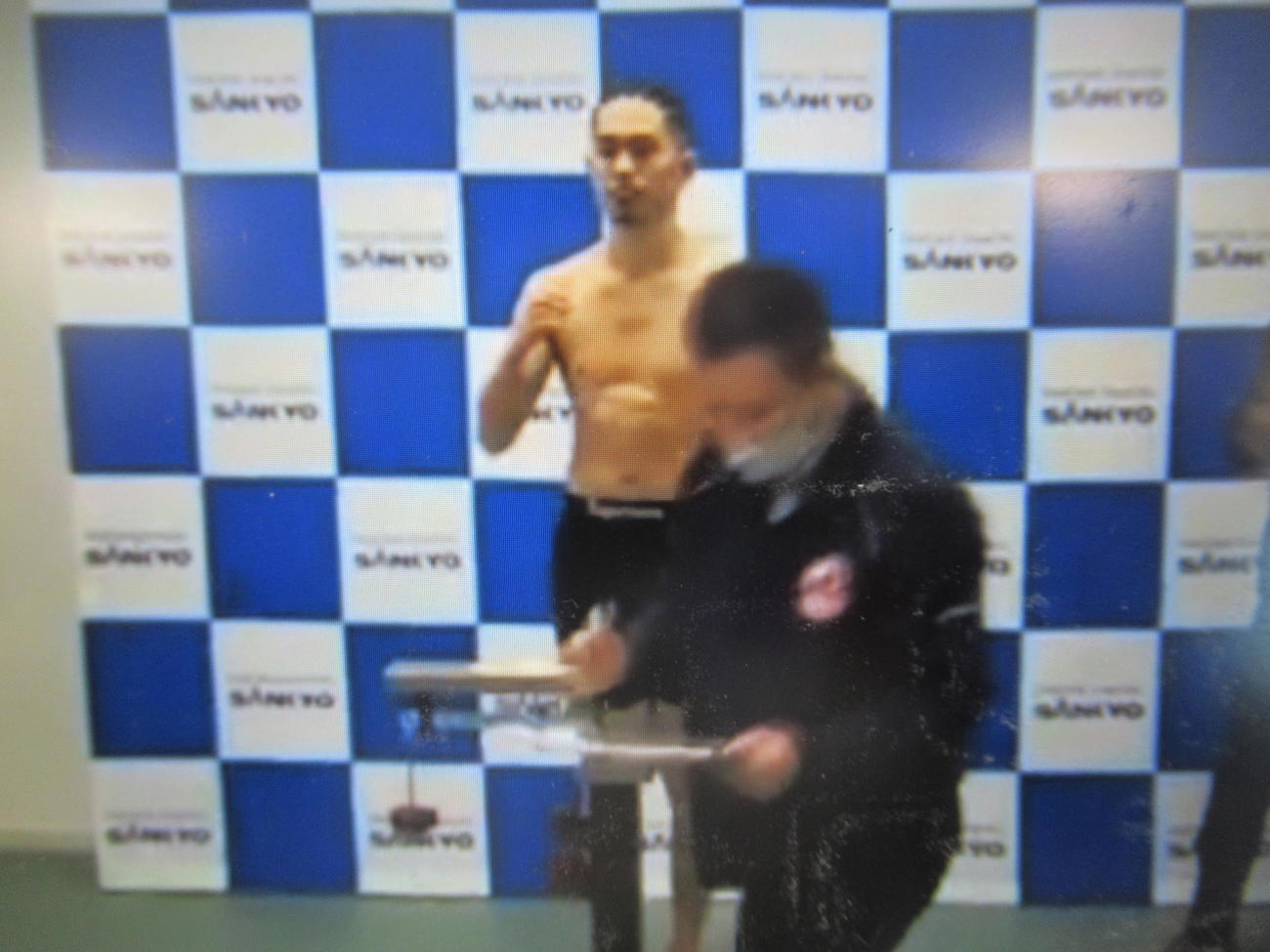 前日計量をクリアした王者井岡（c）Ambitinジム