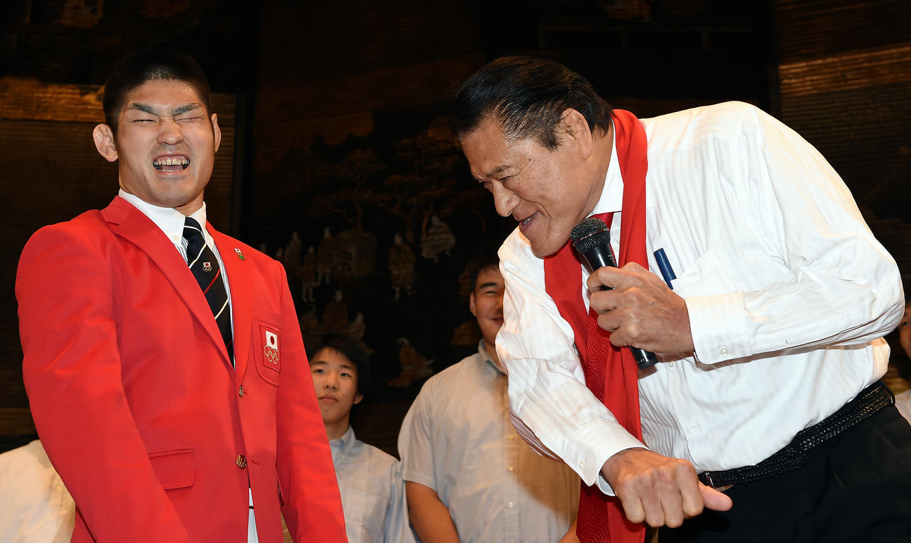 井上智裕＝2016年７月10日