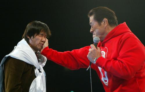 中山雅史＝2003年1月4日