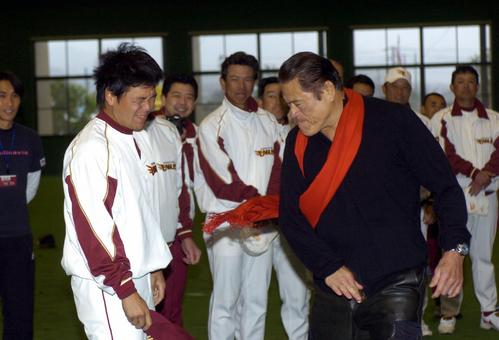 楽天野村克則（2005年2月18日撮影）