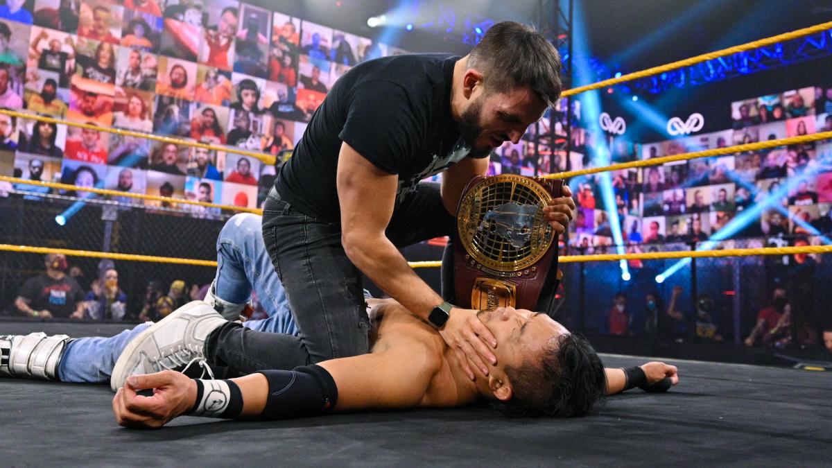 北米王者ガルガノ（上）に撃沈されたKUSHIDA（C）2021WWE,Inc.AllRightsReserved.