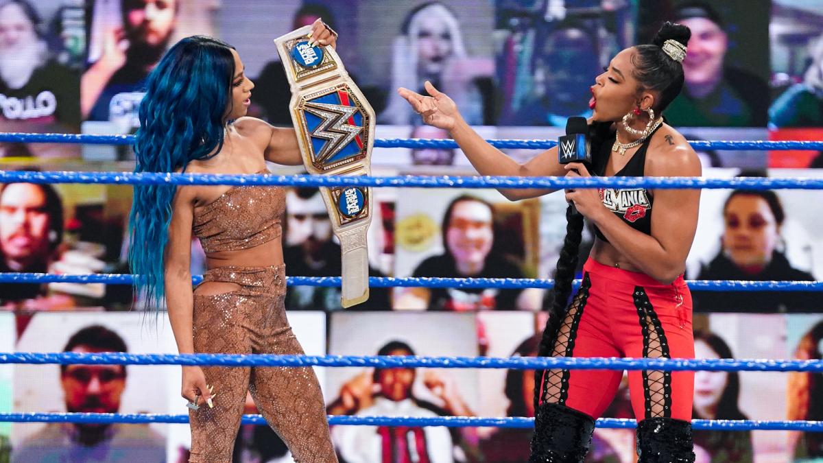 スマックダウン女子王者バンクス（左）に挑戦すること表明したブレア（C）2021 WWE, Inc. All Rights Reserved.