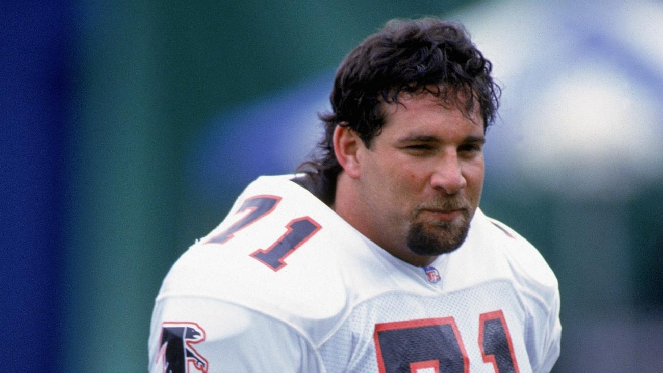 NFL時代の「超人類」ビル・ゴールドバーグ（C）2021 WWE, Inc. All Rights Reserved.