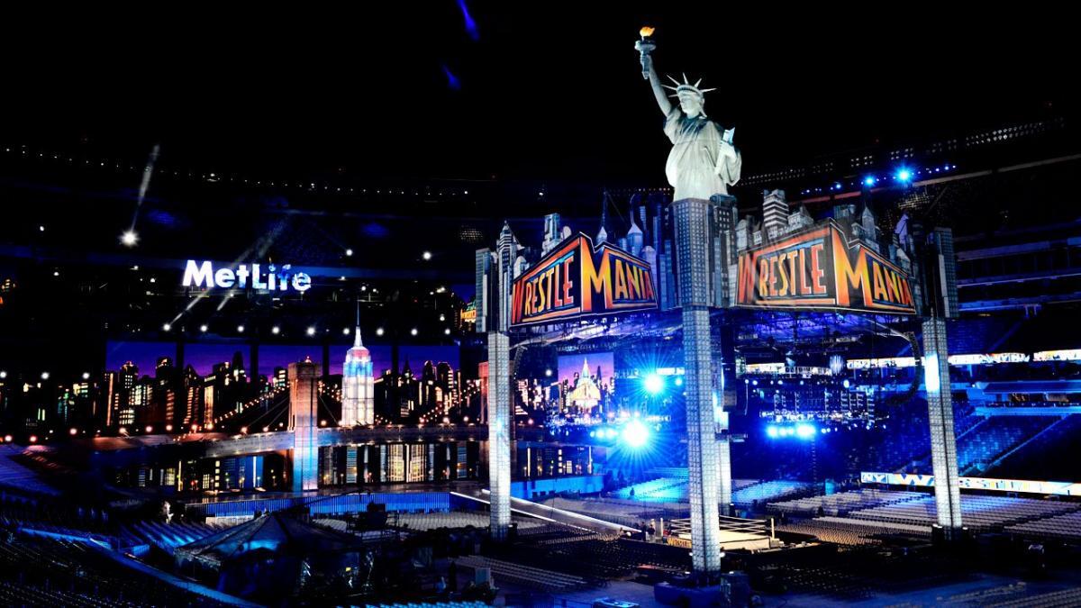 レッスルマニア29大会でブルックリン橋をイメージしたステージ(C)2021 WWE, Inc. All Rights Reserved.