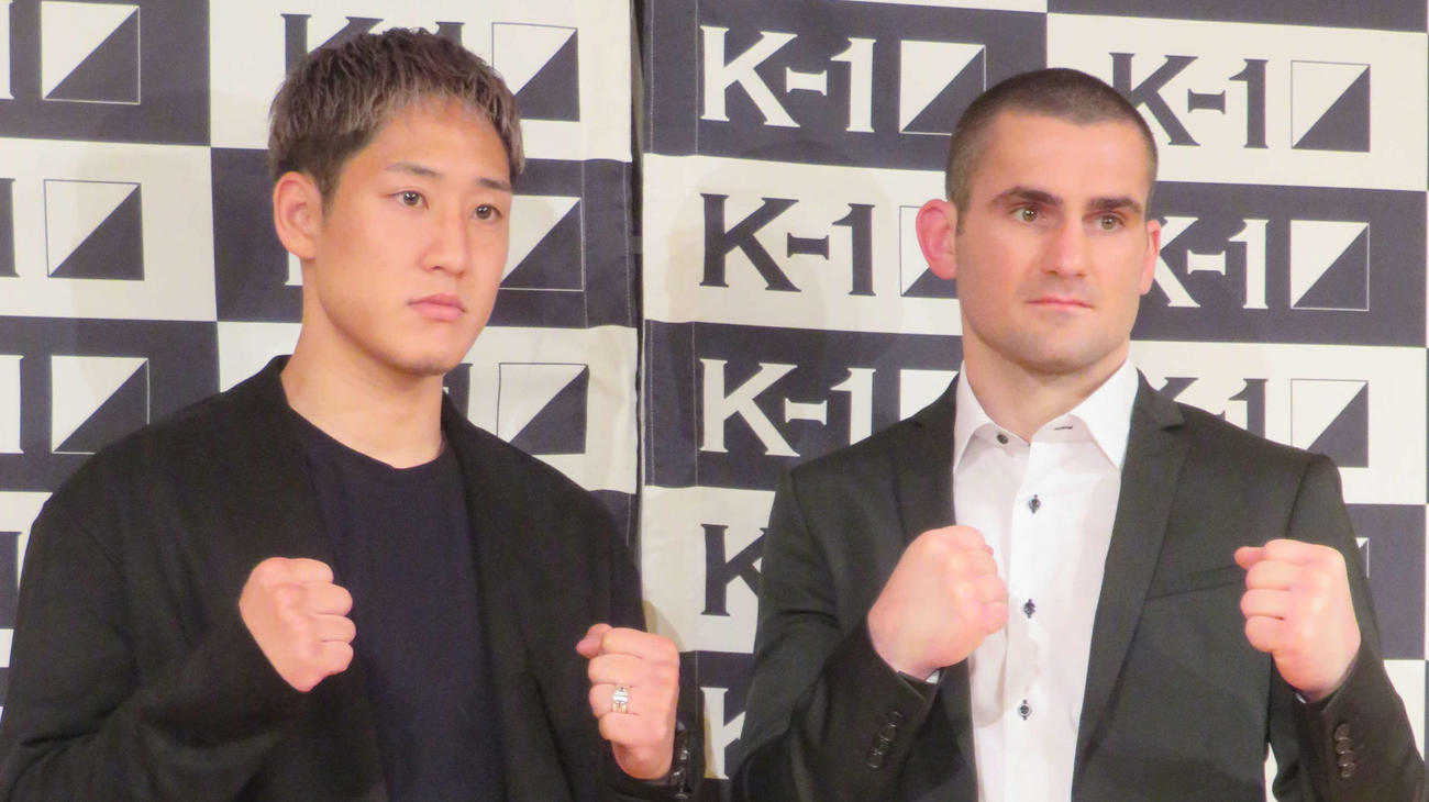 スーパーライト級転向後初試合に臨む前K－1ライト級王者林健太（左）と対戦相手のヴィトー・トファネリ