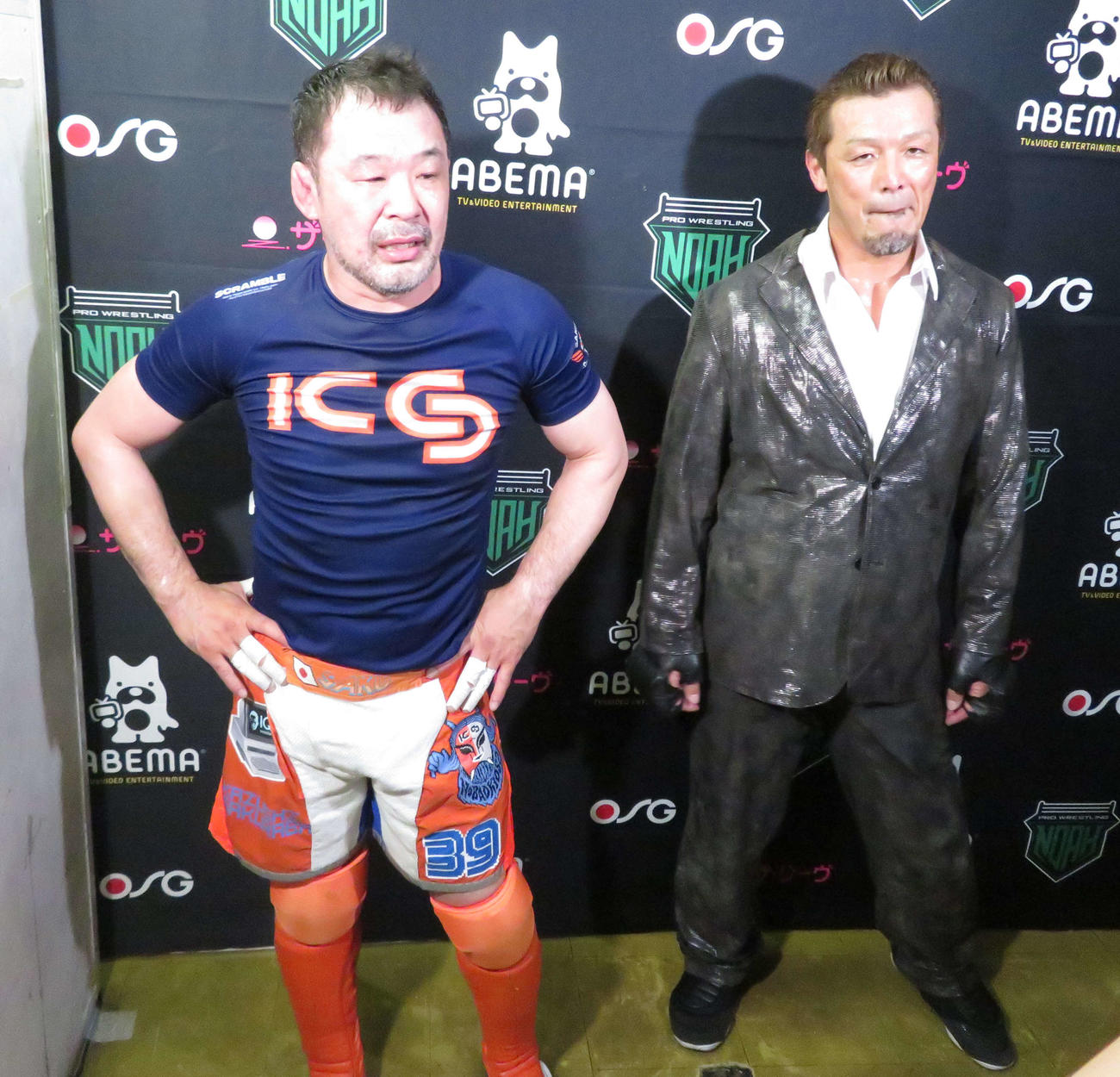 プロレスリング・ノア後楽園大会　杉浦、藤田組とのタッグマッチに勝利した、桜庭和志（左）、村上和成組（撮影・松熊洋介）