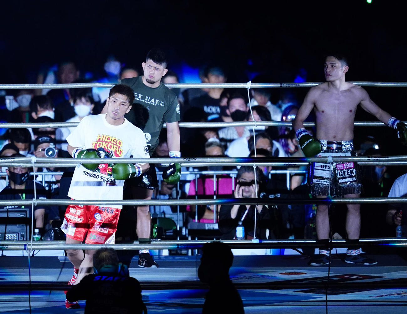 登場する3人目のXの所（撮影・菅敏）