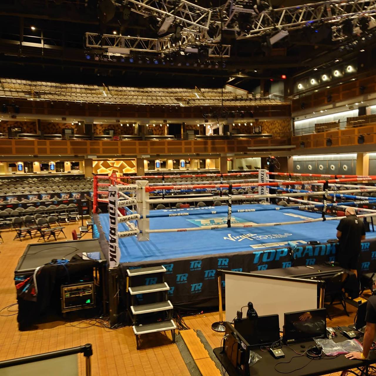 井上－ダスマリナス戦の試合会場となるヴァージンホテルのザ・シアター（大橋ジム提供）