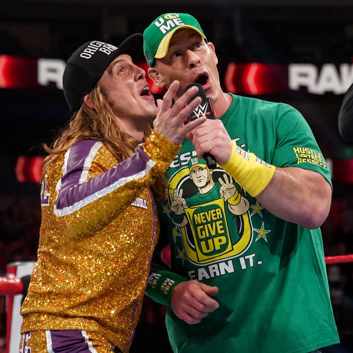 リングでリドル（左）とともに「ブロー」と叫んだシナ（C）2021 WWE, Inc. All Rights Reserved.